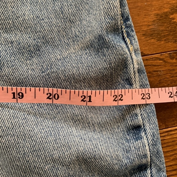 Vintage Levi’s 550 Jean Shorts - Picture 13 of 13